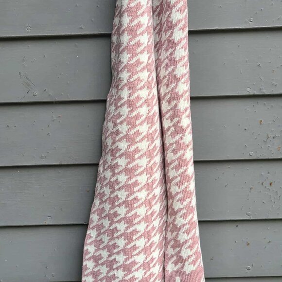 Bebe Pinkish and White Logo Acrylic Scarf - Picture 5 of 5